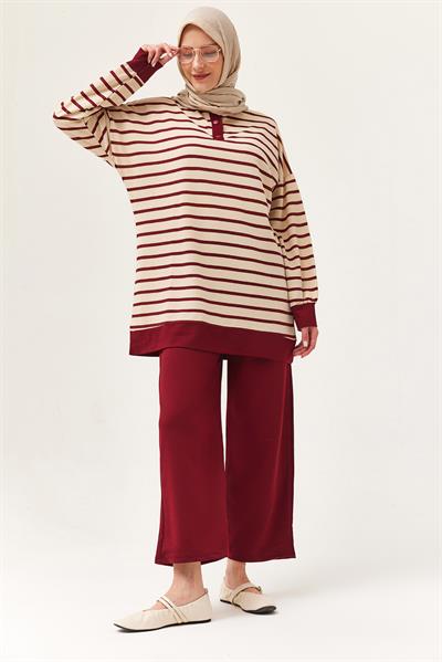Yakası Düğmeli Çizgili İkili Takım Bordo