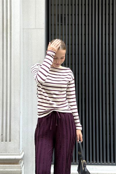 Çizgi Desen Geniş Yaka Uzun Kollu Bluz Mürdüm