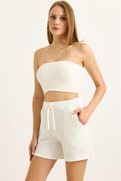 Gofre Kumaş Bel Lastikli Kadın Şort Beyaz