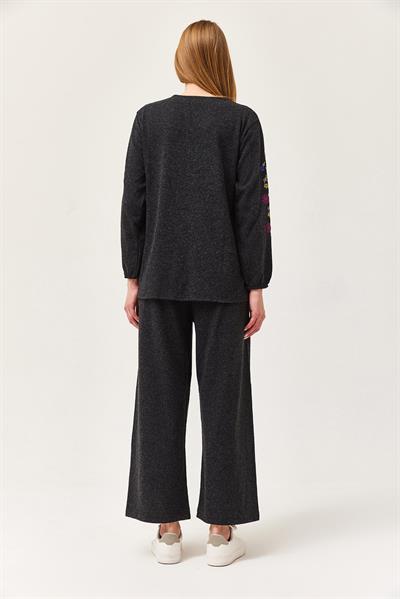 Hera Kumaş Önü ve Kolları İşlemeli İkili Takım Siyah