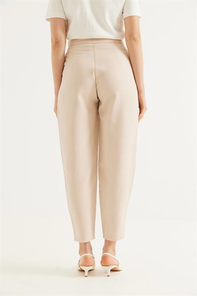 Yüksel Bel Kemerli  Kumaş Pantolon Krem