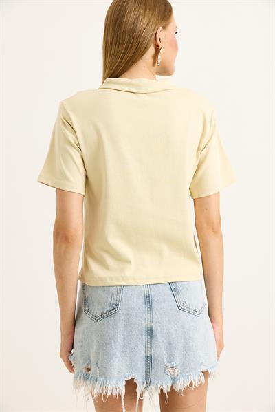 Polo Yaka Yarı Fermuarlı  Kadın Tshirt Krem