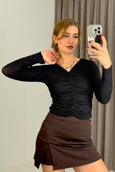 Kadın Uzun Kollu V Yaka Büzgü Detaylı Bluz Siyah