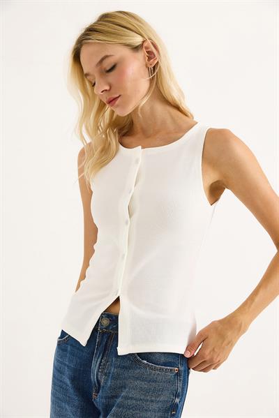 Düğmeli Fitilli Kumaş Kolu Askılı Bluz Beyaz