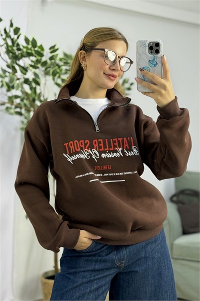 Kadın Dik Yaka Yarım Fermuarlı Baskılı Sweatshirt Kahverengi