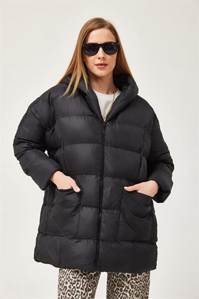 Kapüşonlu Oversize Şişme Mont Siyah