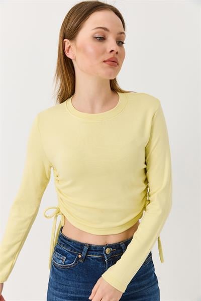 Yanları Büzgülü Uzun Kollu Sarı Bluz 