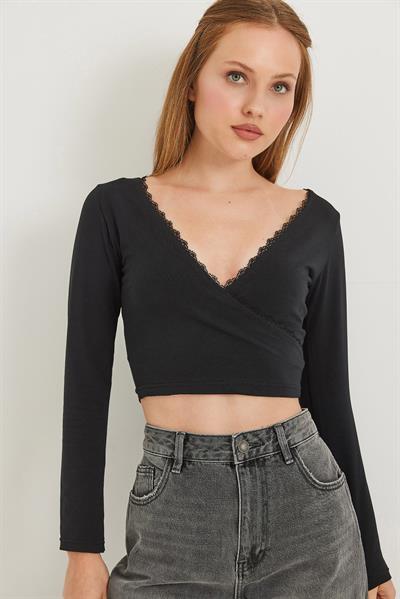 Dantel Detaylı Kruvaze Crop Bluz Siyah