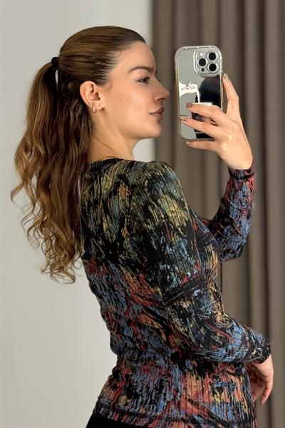 Kadın Desenli Kaşkorse Uzun Kollu Bluz Karışık Renk