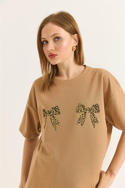 Kurdele Baskı Detaylı Basic TShirt  Vizon