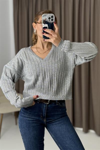 Kadın Simli Kısa V yaka Oversize Triko Kazak Gri