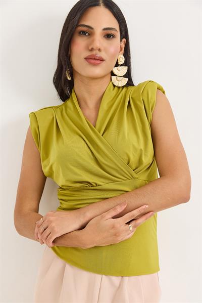 Kruvaze Yaka Vatkalı Sıfır Kol Bluz Yeşil