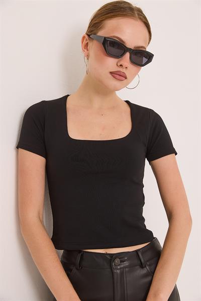 Kare Yaka Esnek Pamuk Örme Bluz Siyah