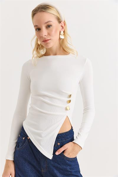 Yanları Tokalı ve Yırtmaçlı Uzun Kollu Bluz Beyaz