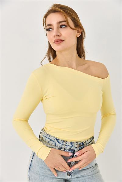 Kadın Asimetrik Yaka Şık Bluz Sarı