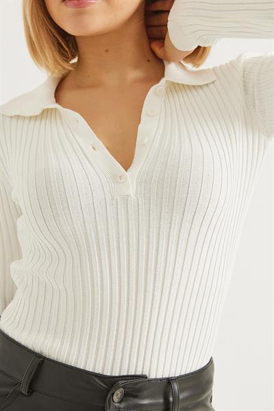 Polo Yaka Düğmeli Triko Bluz Beyaz