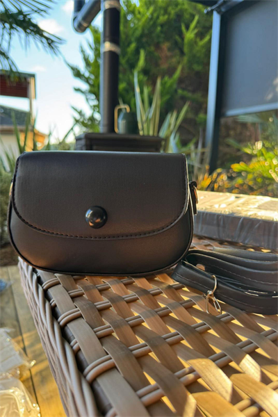 Siyah Mini Boy Düğme Detaylı Omuz Çantası 