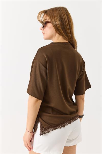Kadın Asimetrik Dantel Detaylı Bisiklet Yaka Tshirt Kahverengi