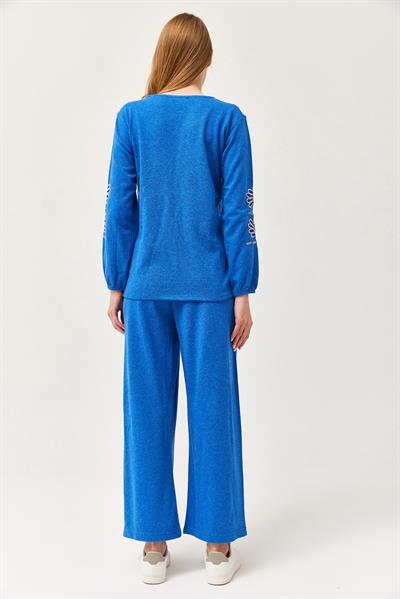Önü İşlemeli Püsküllü İkili Takım Mavi