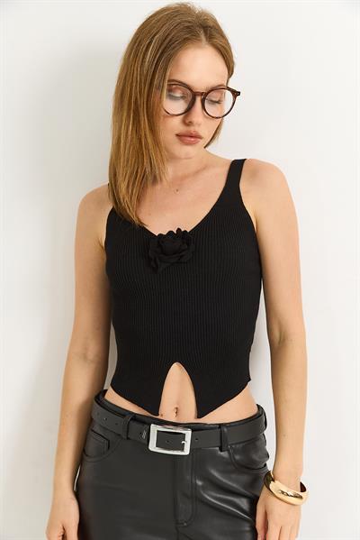 Gül Motifli Triko Crop Bluz Siyah