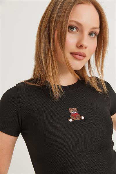 Ayıcık Nakışlı Esnek Crop Bluz Siyah