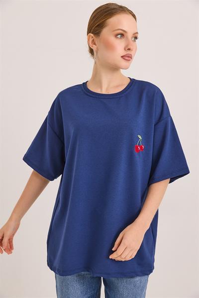 Kiraz Nakışlı Oversize Rahat Kalıp Tshirt Lacivert