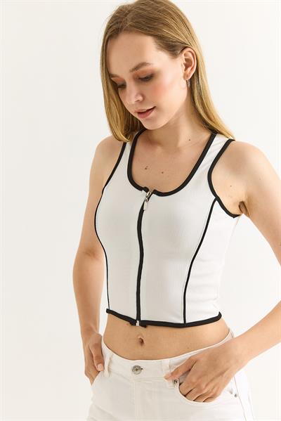 Kalın Askılı Fermuar Detaylı Crop Bluz Beyaz