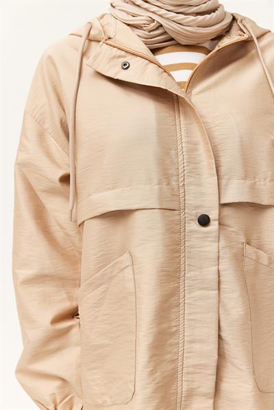 Çıtçıtlı Kapüşonlu Yağmurluk Bej