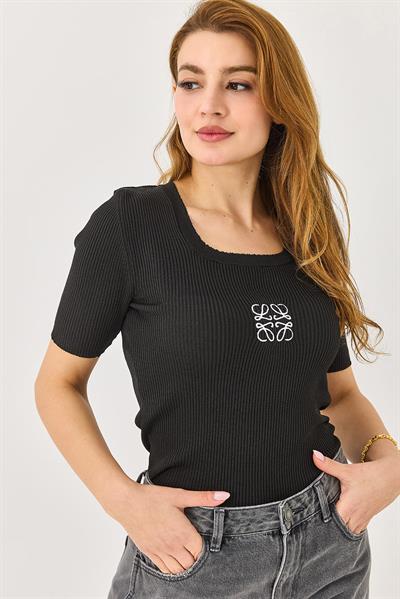 Kadın Nakışlı Kalın Askılı Bluz Siyah