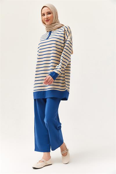 Yakası Düğmeli Çizgili İkili Takım Lacivert