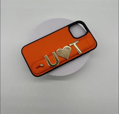 İphone 15 Uyumlu Charmlı ve Harfli Deri Kılıf Turuncu