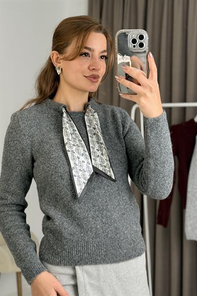 Kadın Fularlı Yumuşak Dokulu Kazak Antrasit