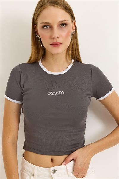 Bisiklet Yaka Nakışlı Crop Tshirt Füme