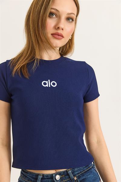 Bisiklet Yaka Alo Nakışlı Fitilli Crop Bluz Lacivert