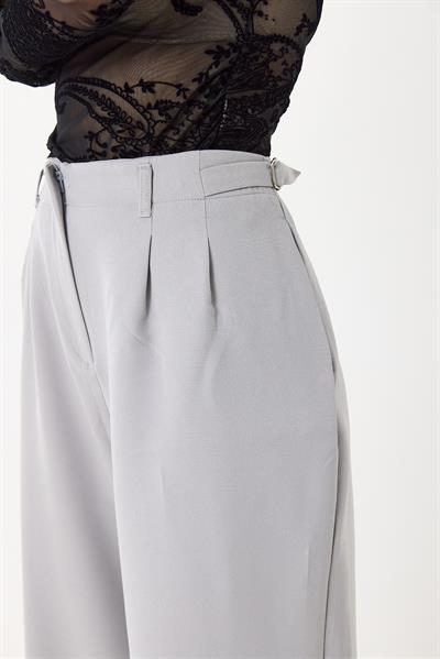 Kadın Yan Kemer Detaylı Bol Kesim Pantolon Gri