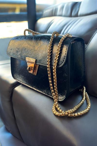 Gold Zincir Askılı Mini Vintage Deri Çanta Siyah