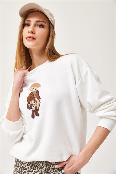 Oversize Nakışlı Sweatshirt Beyaz