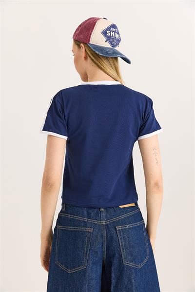 Bisiklet Yaka Şerit Detaylı Crop Tshirt Lacivert