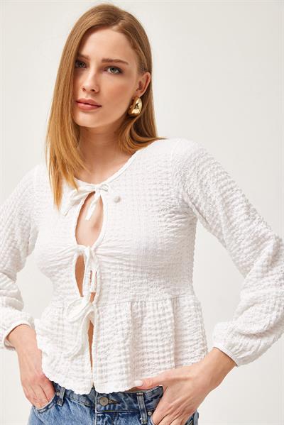 Bağlama Detaylı Esnek Örme Bluz Beyaz