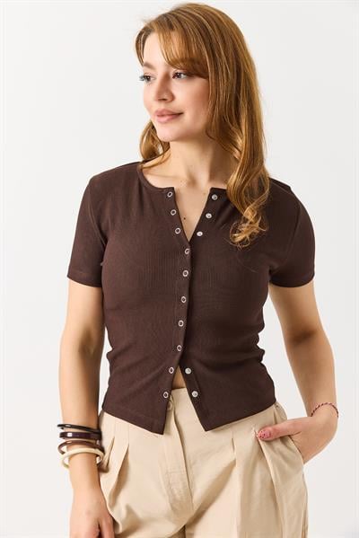 Kadın Çıtçıtlı Kısa Kollu Kaşkorse  Bluz Kahverengi