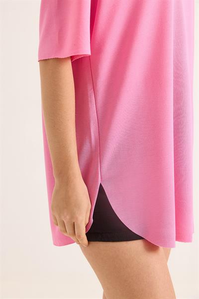 V Yaka Arkası Uzun Basic Tshirt Pembe