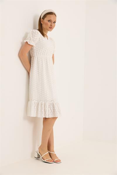 V Yaka Karpuz Kollu Full Güpürlü İçi Astarlı Elbise Ekru