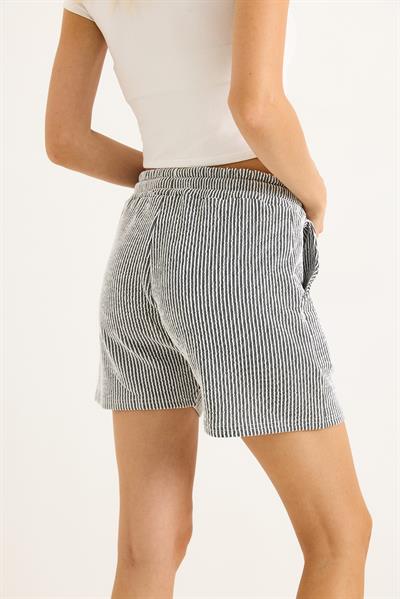 Çizgi Desenli Belden Bağlamalı Kadın Şort  Füme