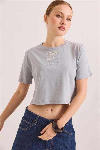 Nakışlı Örme Pamuk Crop Tshirt Gri