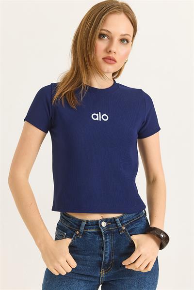 Bisiklet Yaka Alo Nakışlı Fitilli Crop Bluz Lacivert