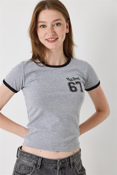 Kadın Dar Kesim Baskılı Kısa Kollu Tshirt Gri