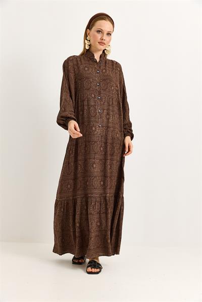Yakası Düğmeli Viskon Etnik Desenli Rahat Elbise Kahverengi
