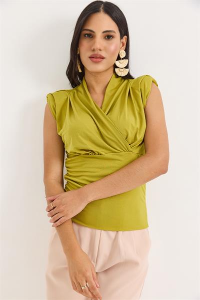 Kruvaze Yaka Vatkalı Sıfır Kol Bluz Yeşil