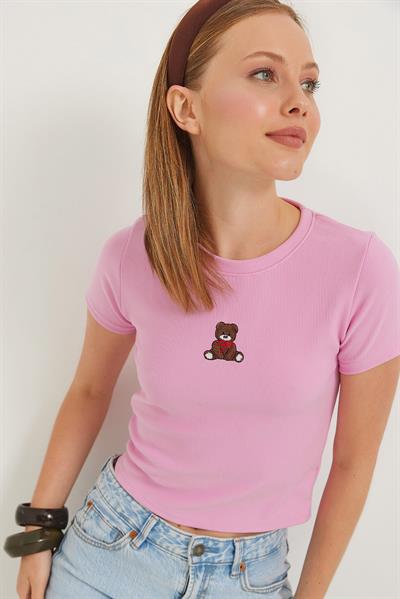 Ayıcık Nakışlı Esnek Crop Bluz Pembe