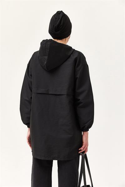 Çıtçıtlı Kapüşonlu Yağmurluk Siyah